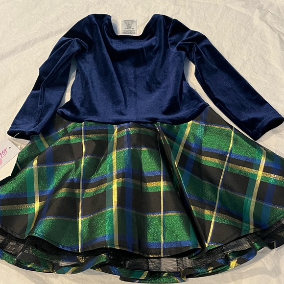 Christmas/Holiday Dress. - Picture 1 of 4